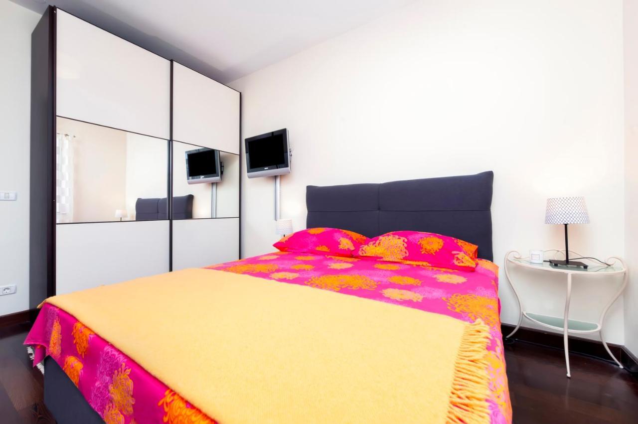 Apartment Mia โรวีน ภายนอก รูปภาพ